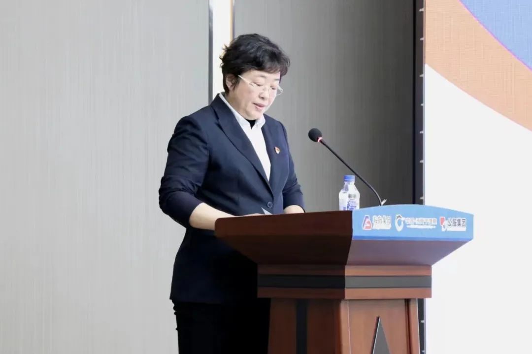 皇冠welcome官网集团、温泉集团、公服集团2023年新任干部任前集体谈话及集体送任仪式圆满结束